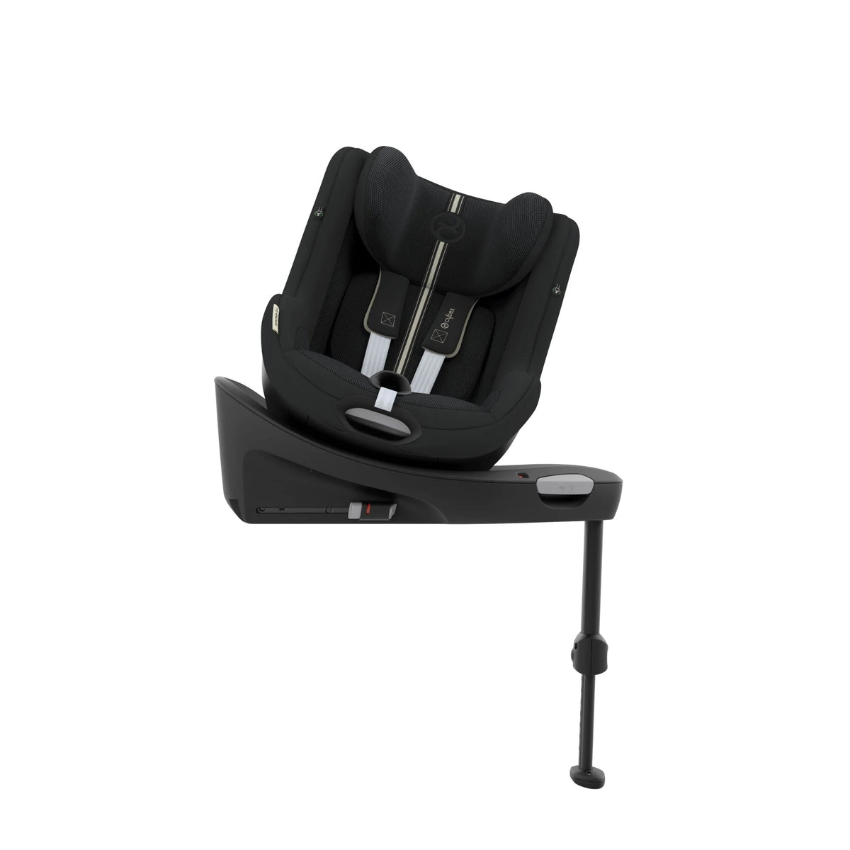 Black i-Size infant car seat with recline shell and integrated harness