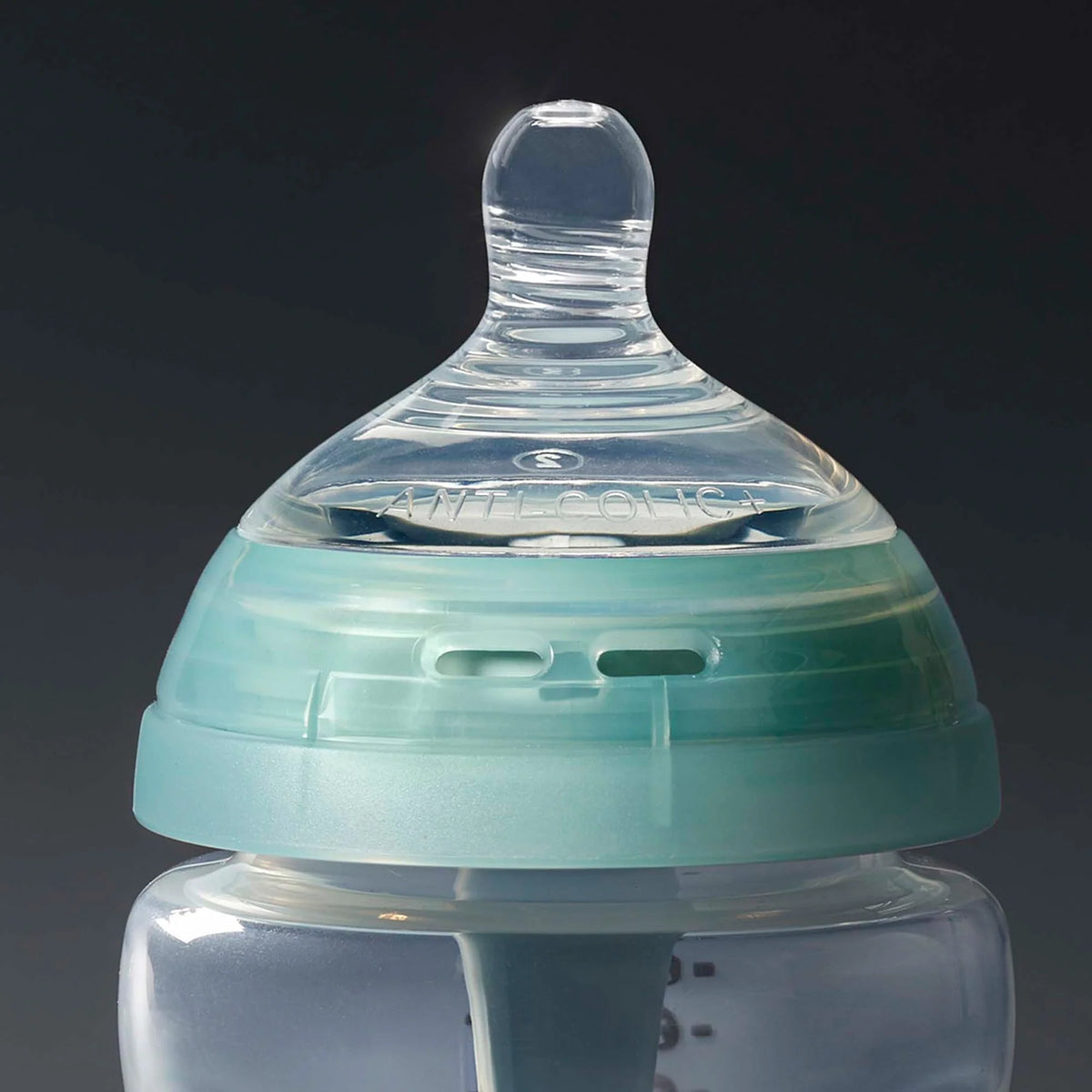 Anti-colic fast flow teat with vented collar, clear silicone