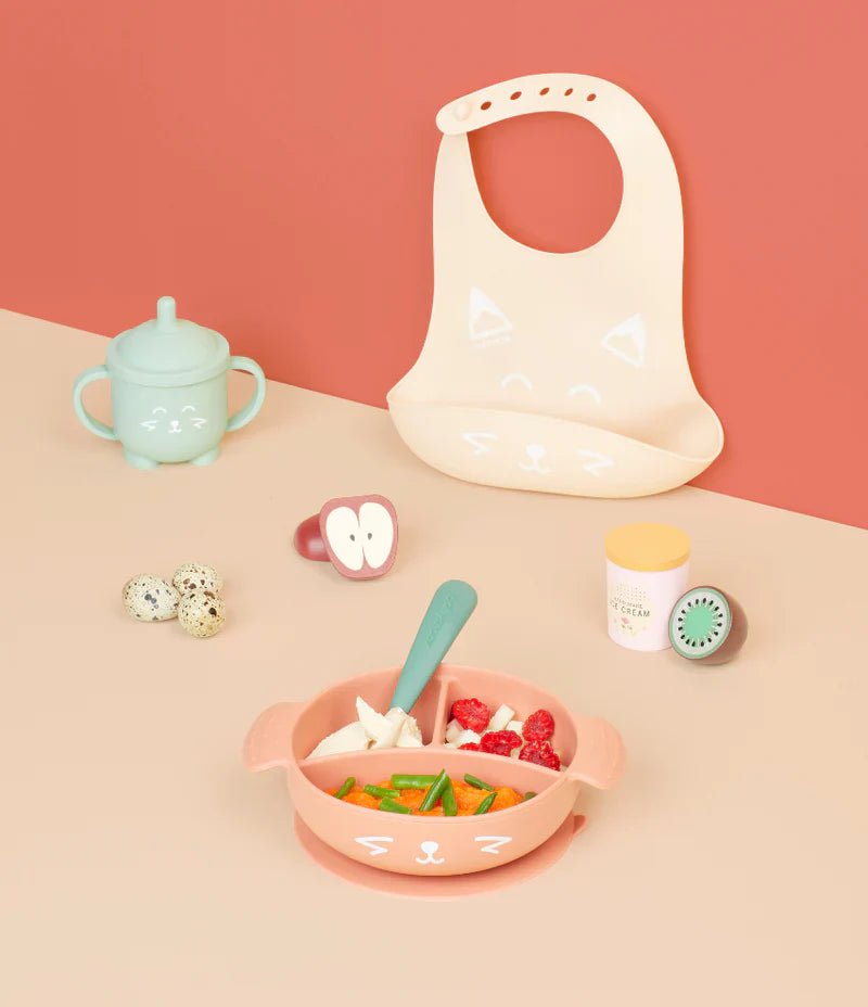 LEARN'ISY baby meal kit tray set with bib, cup, bowl, and utensils