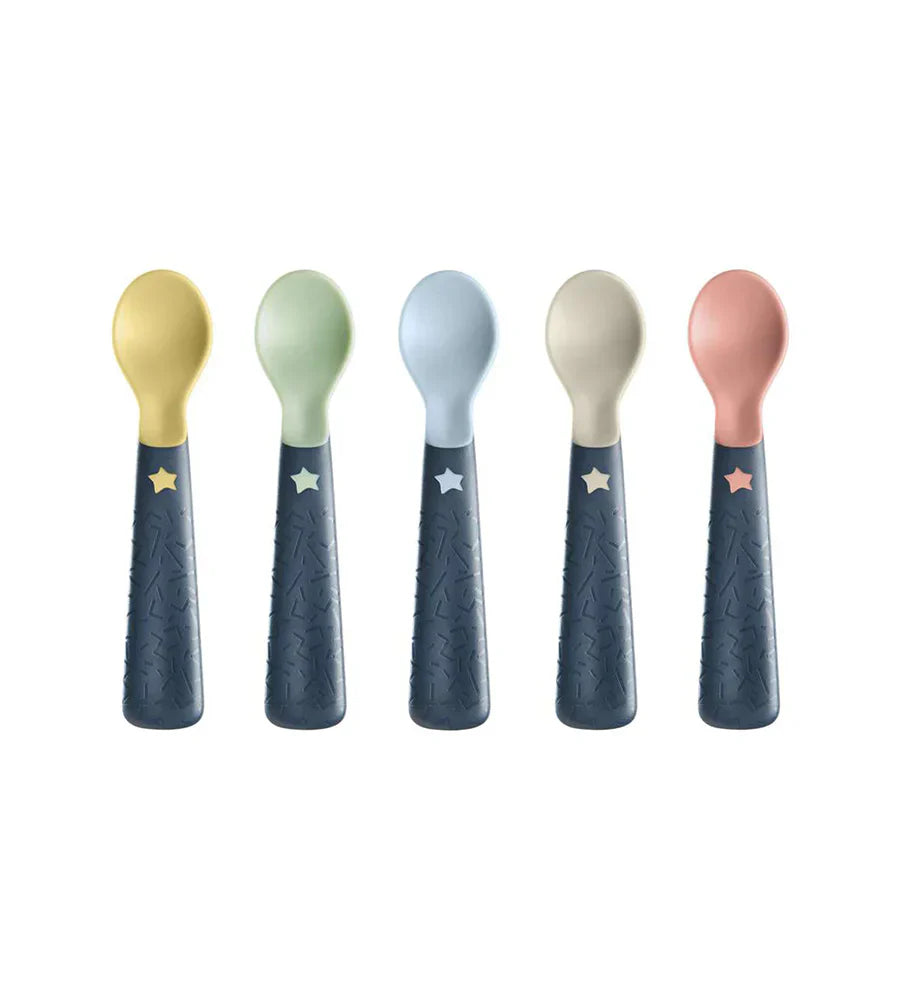 Set of 5 weaning spoons with star grips, pastel spoon heads, dark blue textured handles