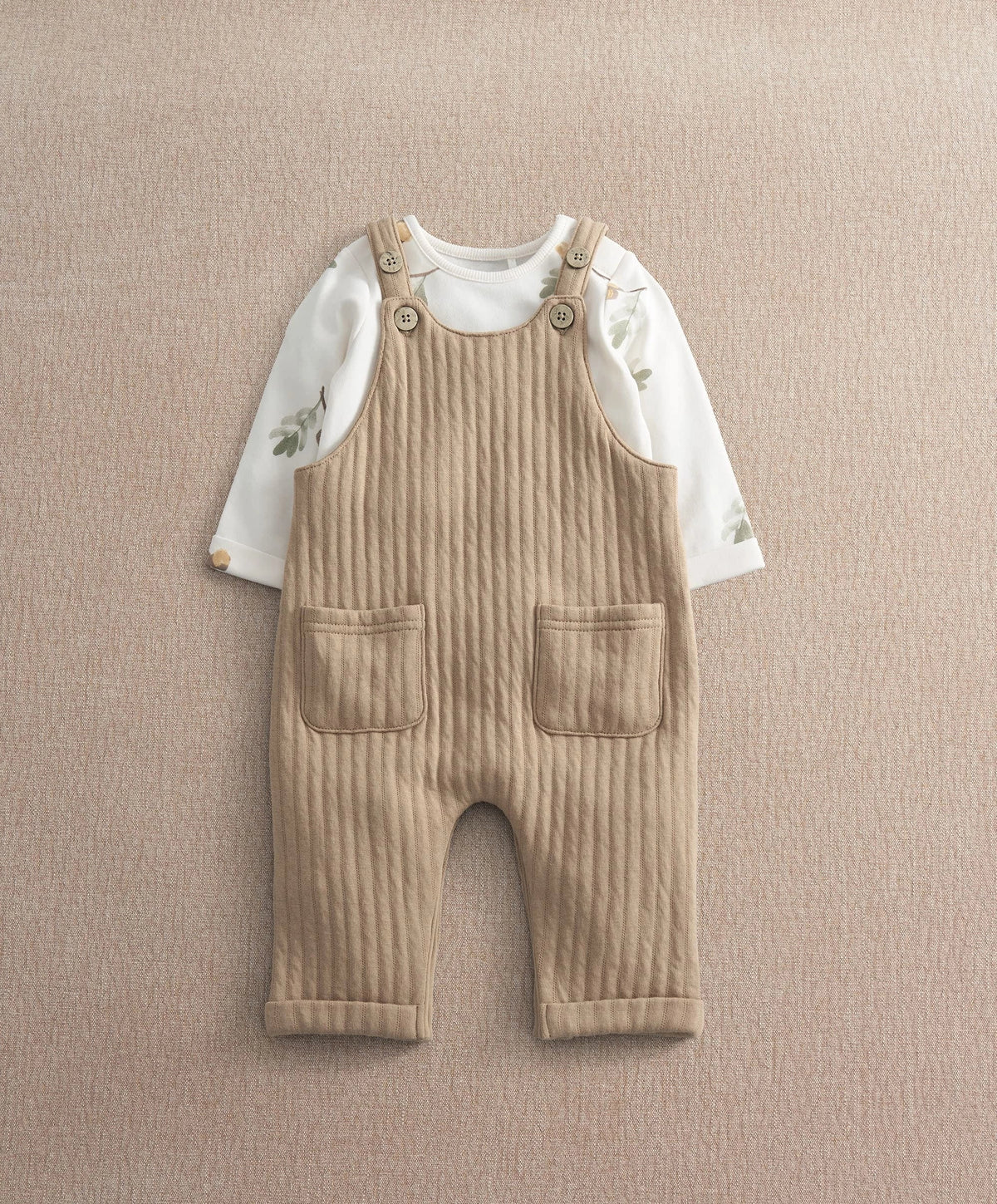 Baby dungaree and bodysuit set: tan ribbed dungarees with front pockets and acorn sleeves