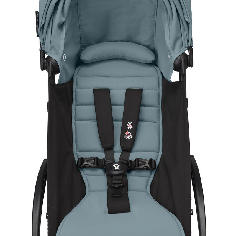 Yoyo³ stroller with teal padded seat, black harness straps, and black frame