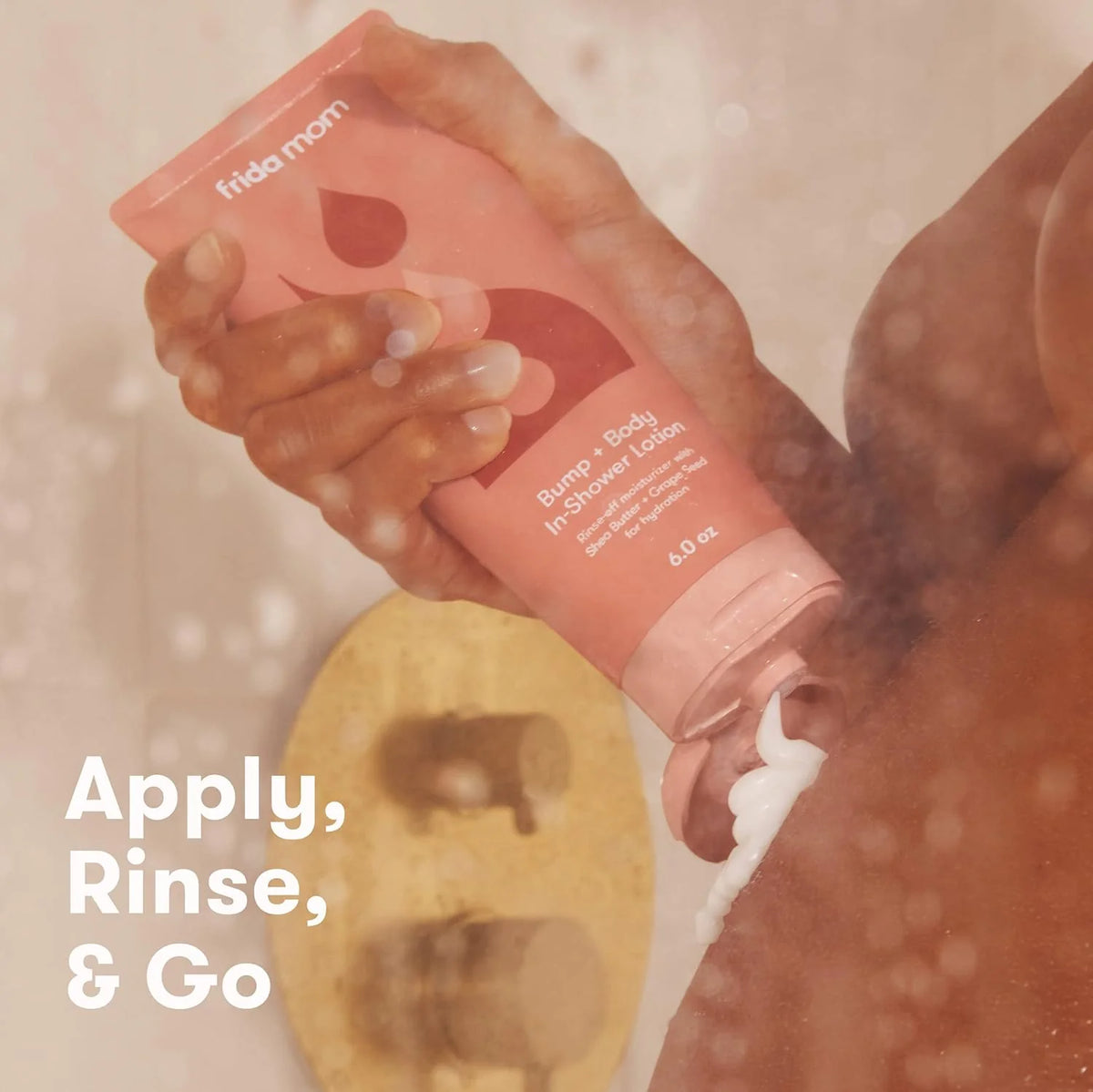 Fidia mom in-shower body lotion being squeezed onto skin