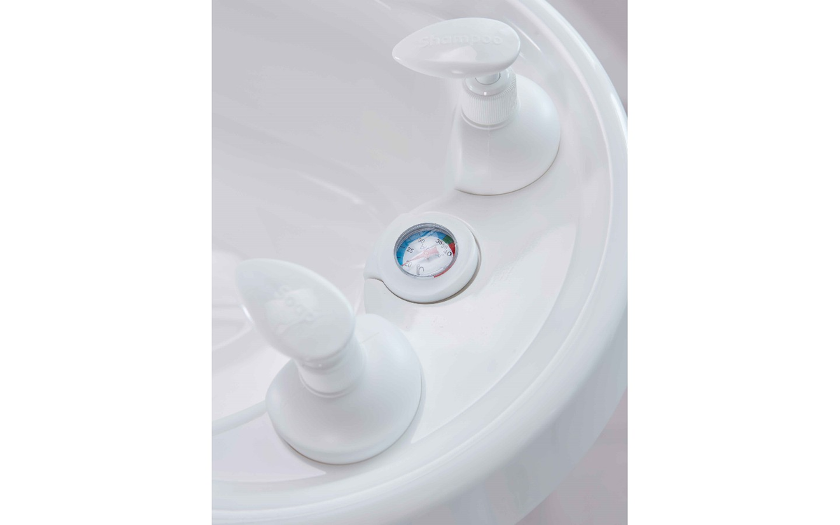Thermobath white bathtub faucet and temperature gauge