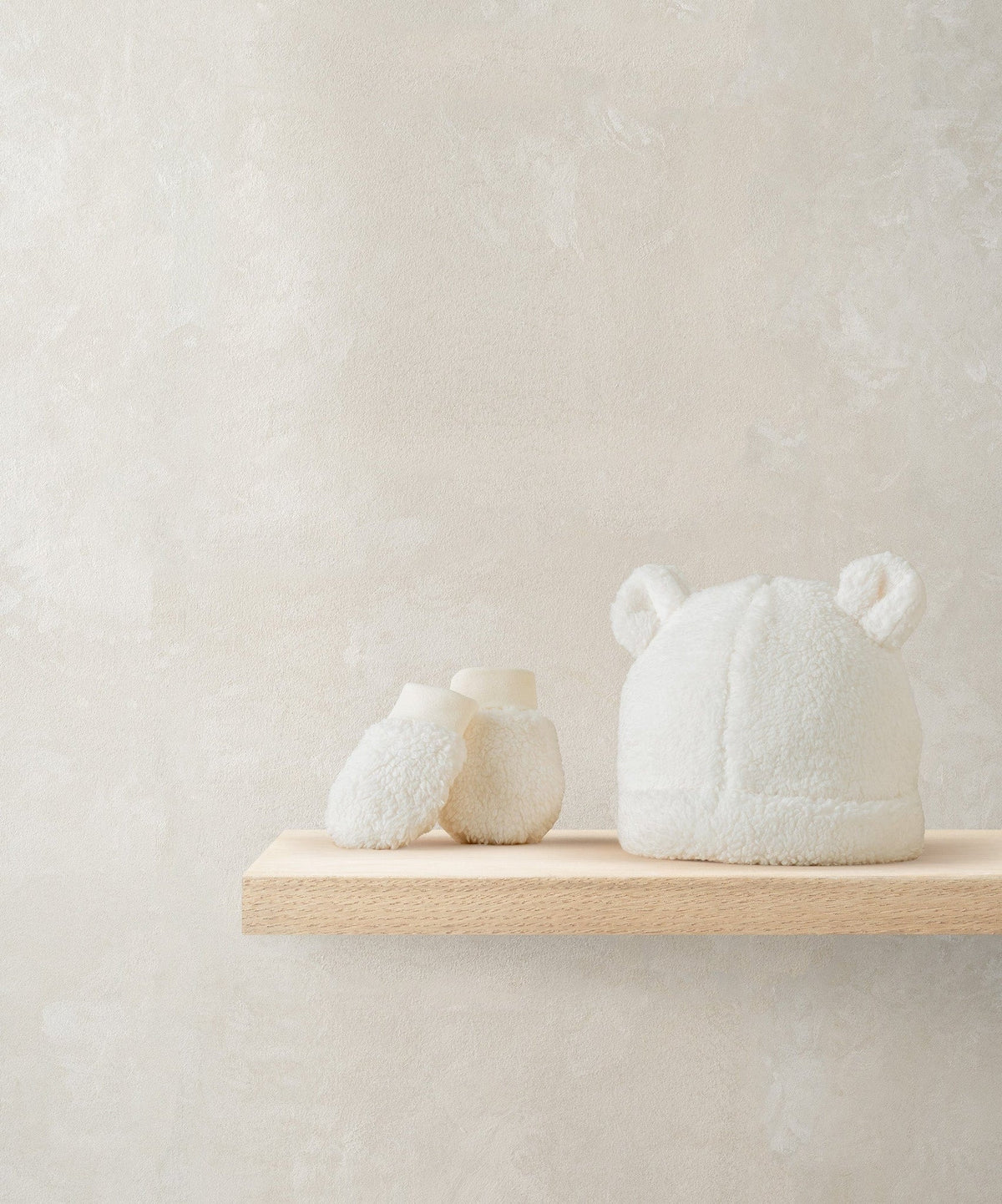 Cream borg hat and mitts set: pom-pom beanie with matching mittens, plush fleece