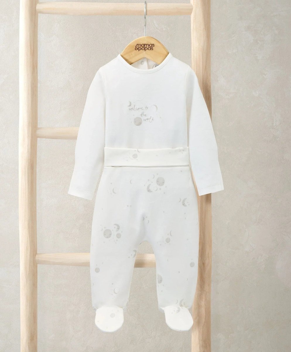 White footed baby bodysuit set with long sleeves and space print