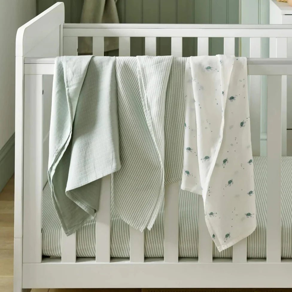 Large muslin cloths pack of 3, light green and striped with white printed cloths