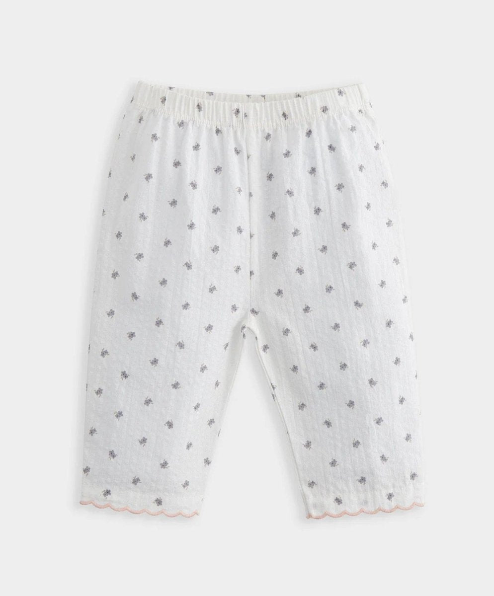 White floral sleep shorts with all-over pattern and scalloped hem trim