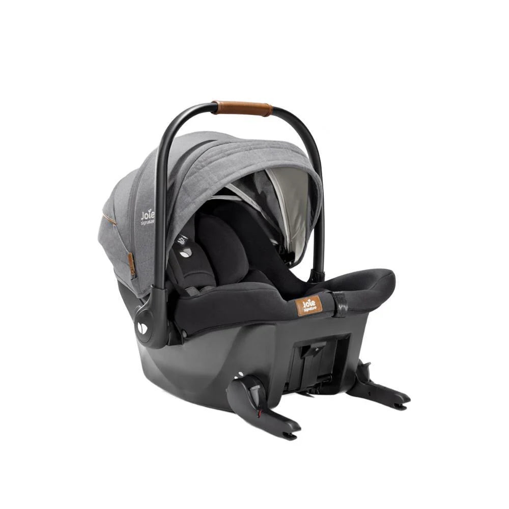 Sprint ISOFIX car seat, gray fabric with black frame and canopy, harness straps